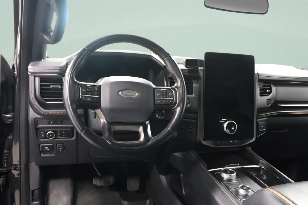 Used 2023 Ford Expedition Max Platinum AWD/4WD image 4