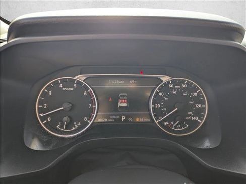 Used 2025 Nissan Rogue S image 11