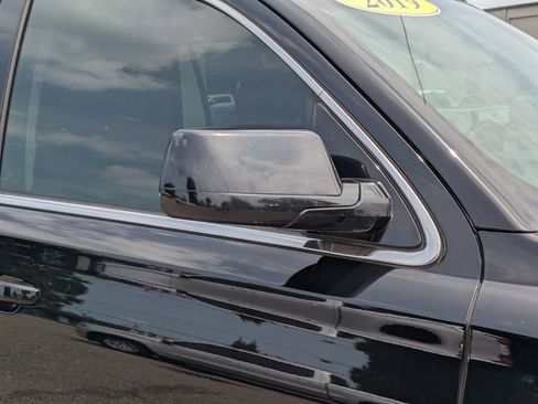 Used 2019 Chevrolet Tahoe LS RWD image 12