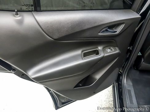 Used 2020 Chevrolet Equinox LT w/ Midnight Edition image 21