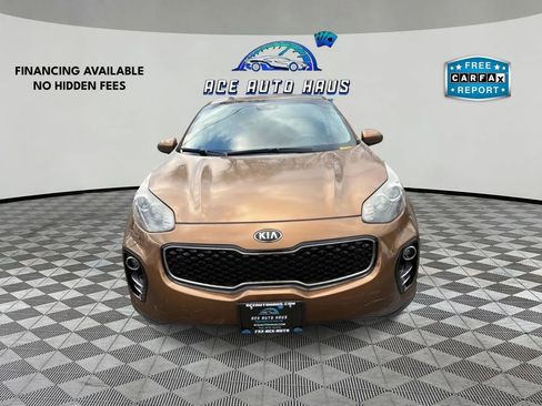 Used 2017 Kia Sportage LX image 2