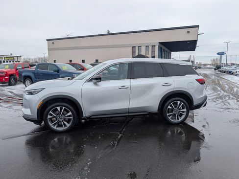 Used 2023 INFINITI QX60 Luxe image 5