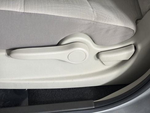 Used 2010 Nissan Cube 1.8 S w/ Interior Designer Pkg image 20