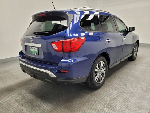 Used 2018 Nissan Pathfinder S image 9