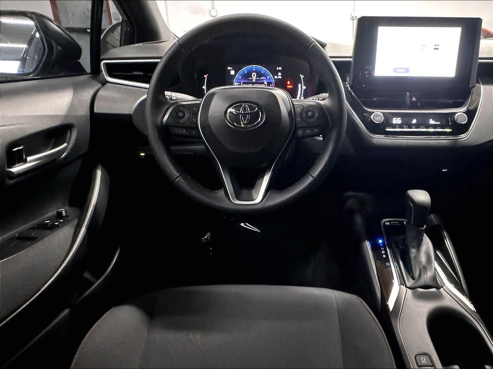 Used 2026 Toyota Corolla SE FWD image 9