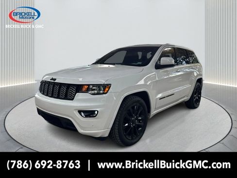 Used 2021 Jeep Grand Cherokee Laredo X image 1