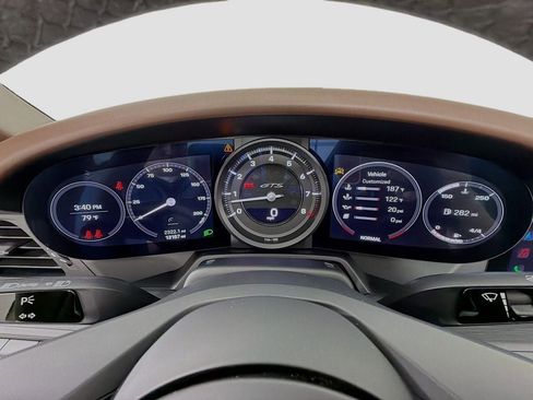 Certified 2022 Porsche 911 Targa 4 GTS AWD/4WD image 18