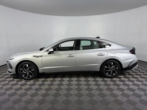 Used 2025 Hyundai Sonata SEL FWD image 9