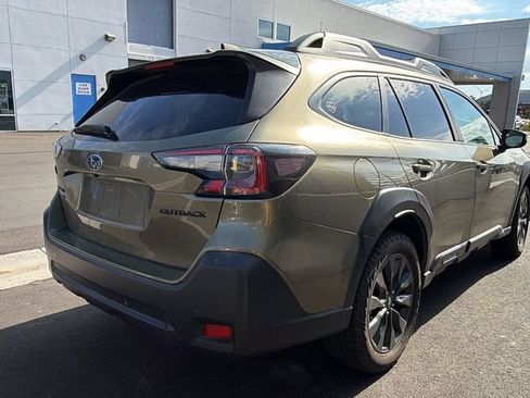Used 2023 Subaru Outback Onyx Edition AWD/4WD image 2
