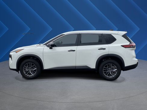 Used 2025 Nissan Rogue S AWD/4WD image 6