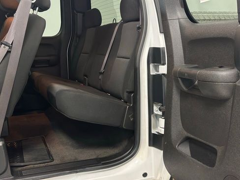 Used 2011 GMC Sierra 1500 SLE w/ Power Tech Package image 18