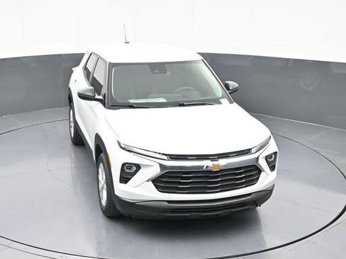 New 2026 Chevrolet TrailBlazer LS w/ LS Convenience Package FWD image 60
