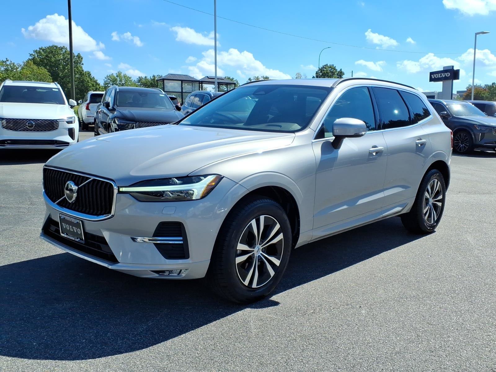 Certified 2023 Volvo XC60 B5 Core w/ Climate Package AWD/4WD image 9
