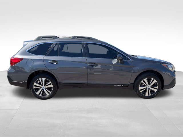 Used 2018 Subaru Outback 2.5i Limited AWD/4WD image 8