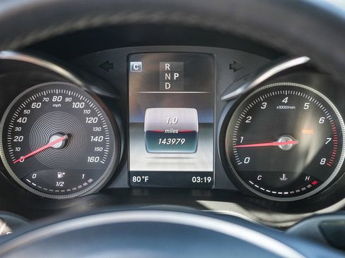 Used 2019 Mercedes-Benz GLC 300 image 22