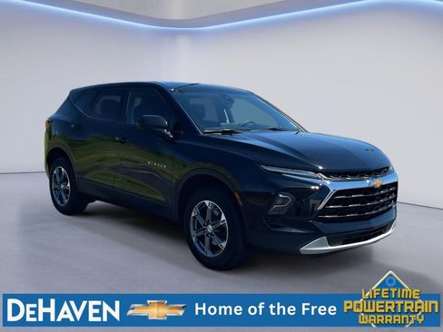 Used 2024 Chevrolet Blazer LT AWD/4WD image 8