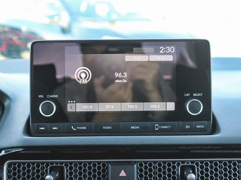 Used 2023 Honda Civic Sport image 15