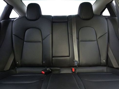 Used 2018 Tesla Model 3 Long Range RWD image 13