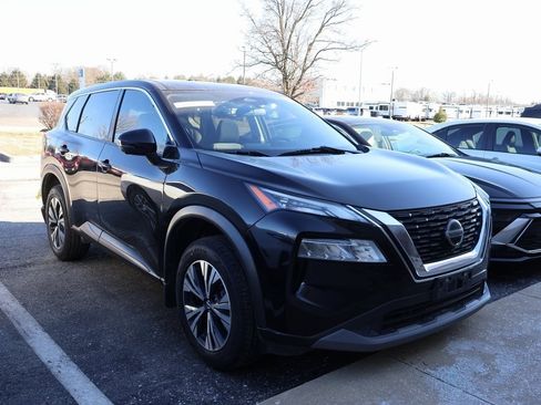 Used 2021 Nissan Rogue SV image 6