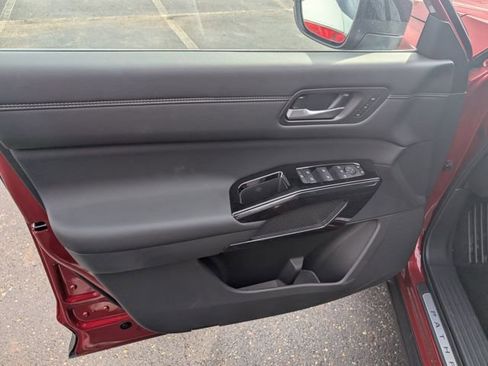 New 2026 Nissan Pathfinder Platinum image 15