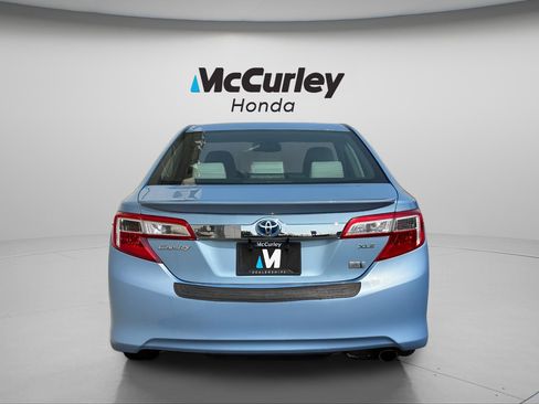 Used 2012 Toyota Camry XLE FWD image 4