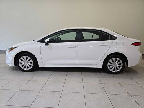 Certified 2024 Toyota Corolla LE FWD image 3