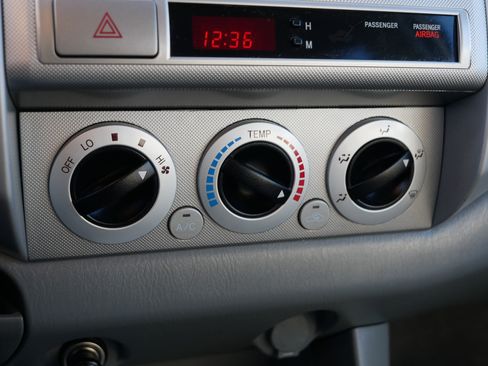 Used 2006 Toyota Tacoma PreRunner image 23