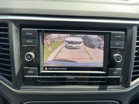 Used 2022 Volkswagen Atlas SE image 24