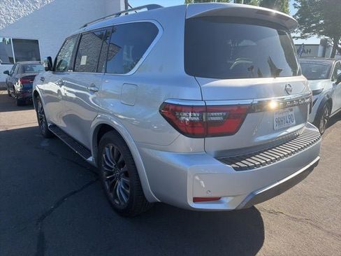 Used 2024 Nissan Armada Platinum w/ Captain's Chairs Package AWD/4WD image 3