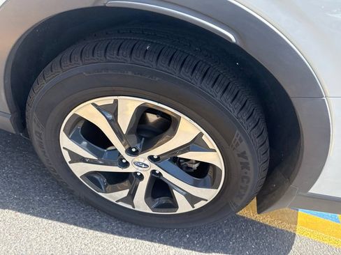 Used 2020 Subaru Outback Limited w/ Popular Package #2 AWD/4WD image 8