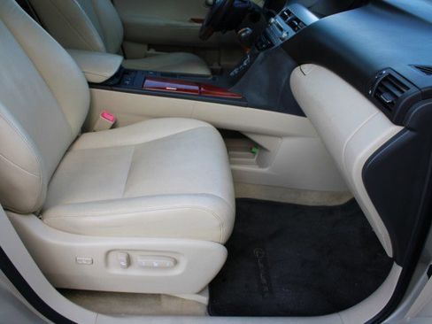 Used 2011 Lexus RX 350 Premium image 12