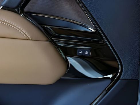 Used 2023 Land Rover Range Rover Sport SE image 43