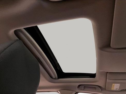 Used 2016 Honda Fit EX image 21