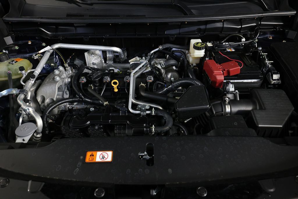 Used 2025 Mitsubishi Outlander SE FWD image 38