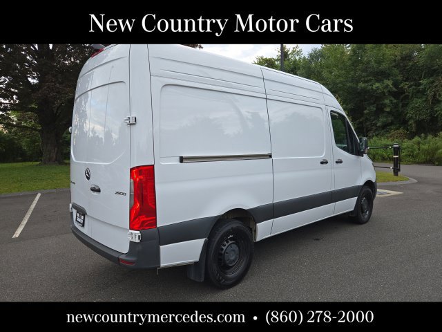 Used 2024 Mercedes-Benz Sprinter 2500 image 8