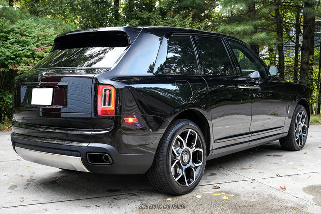 Used 2021 Rolls-Royce Cullinan Black Badge AWD/4WD image 7