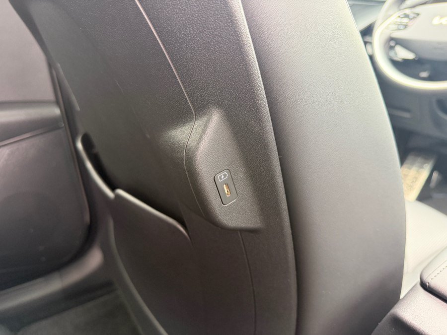 Used 2023 Kia Niro Wave w/ Wave Preserve Package FWD image 42