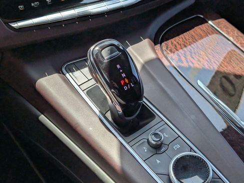 Used 2023 Cadillac Escalade Sport Platinum w/ LPO, ONYX Package AWD/4WD image 24