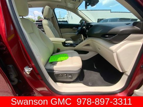 Certified 2022 Buick Envision Essence w/ Technology Package I FWD image 29
