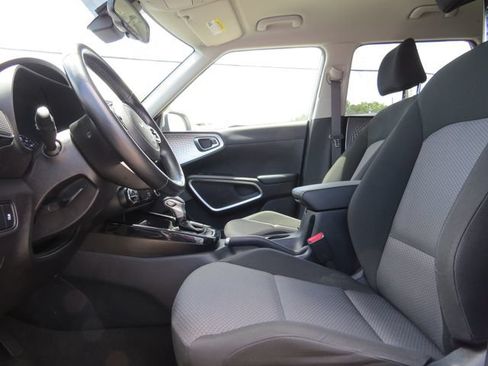 Used 2022 Kia Soul X-Line FWD image 14