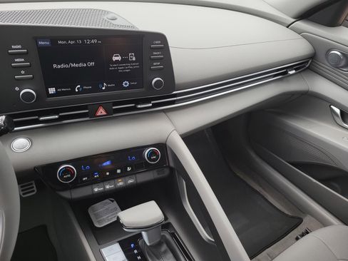 New 2026 Hyundai Elantra Sport FWD image 15