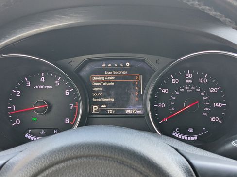 Certified 2018 Kia Sedona LX w/ LX Essentials Premium Package image 22