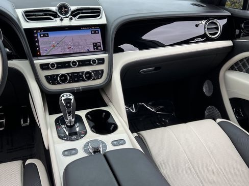 Certified 2023 Bentley Bentayga Speed image 27