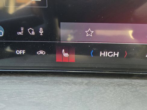 New 2025 Audi Q5 Premium image 32