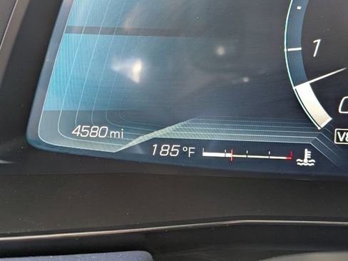 Used 2022 Chevrolet Corvette Stingray Premium Conv w/ Z51 Performance Package image 28