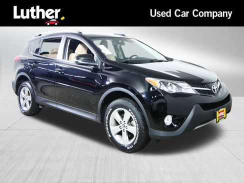 Used 2015 Toyota RAV4 XLE AWD/4WD image 1