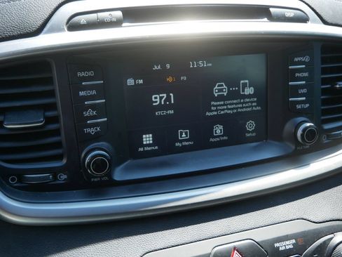 Used 2017 Kia Sorento AWD w/ LX Convenience Package image 23