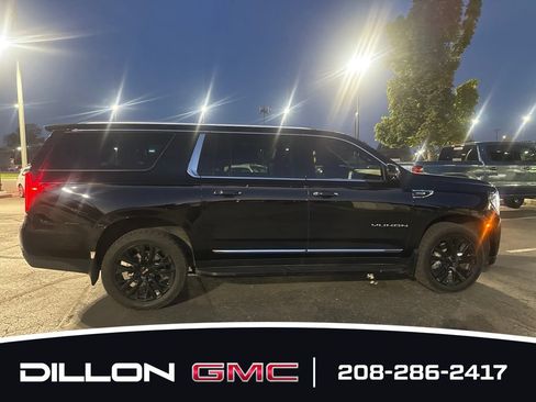 Used 2023 GMC Yukon XL SLT w/ SLT Luxury Package AWD/4WD image 6