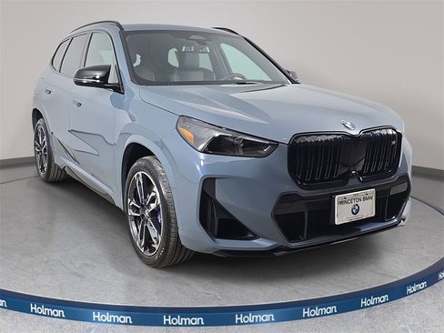 Used 2025 BMW X1 M35i w/ Premium Package image 4