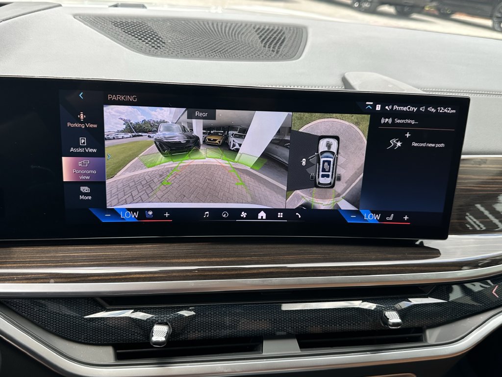Used 2024 BMW X7 xDrive40i AWD/4WD image 29